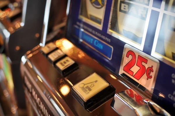 oren999 mobile betting interface showing Free Fire World Series matches